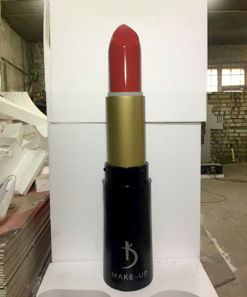 volume advertising lipstick make-up